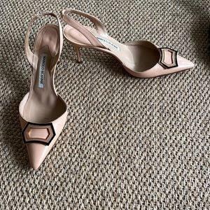 Manolo Blahnik slingback 2” heel